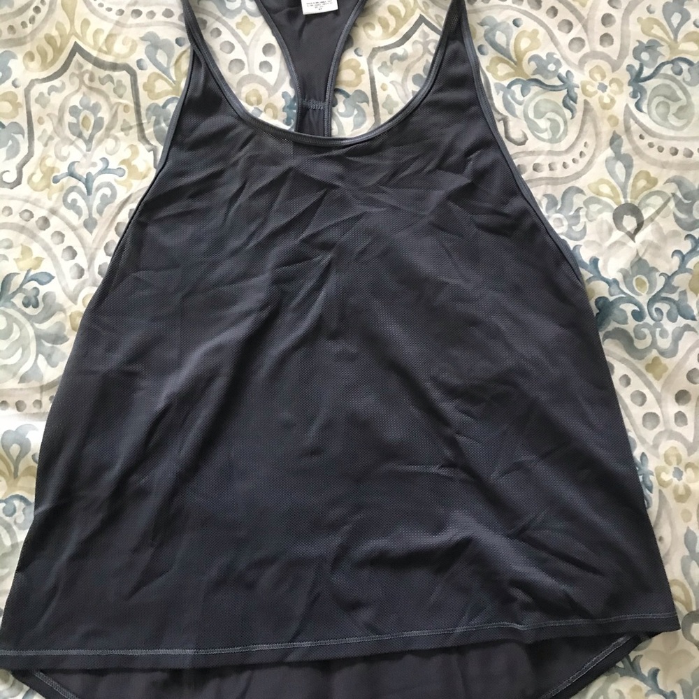 VS Sport Workout Tank - Small